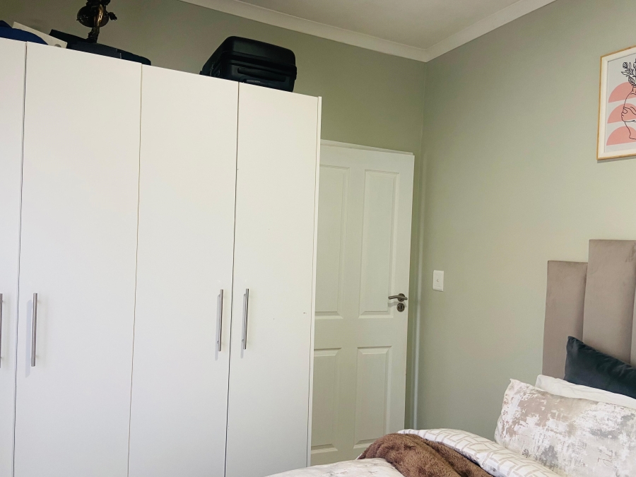 2 Bedroom Property for Sale in Kidds Beach Eastern Cape